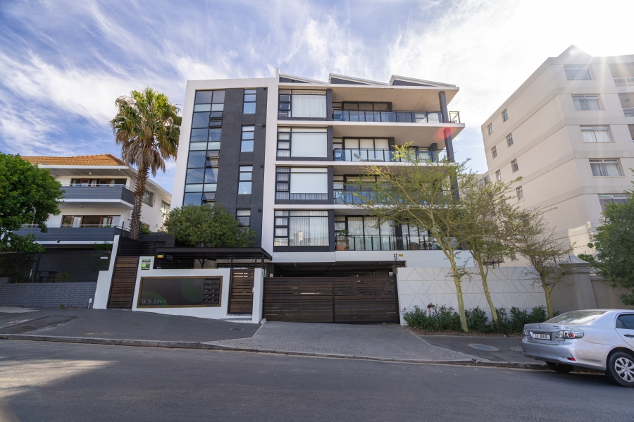 2 Bedroom Property for Sale in Sea Point Western Cape